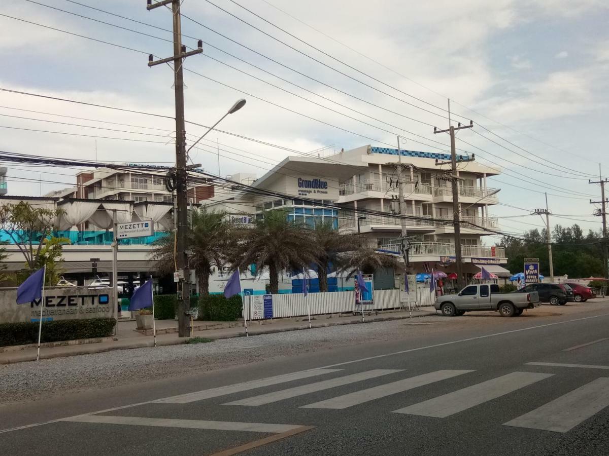 Grandblue Condo By Malai Mae Phim Luaran gambar