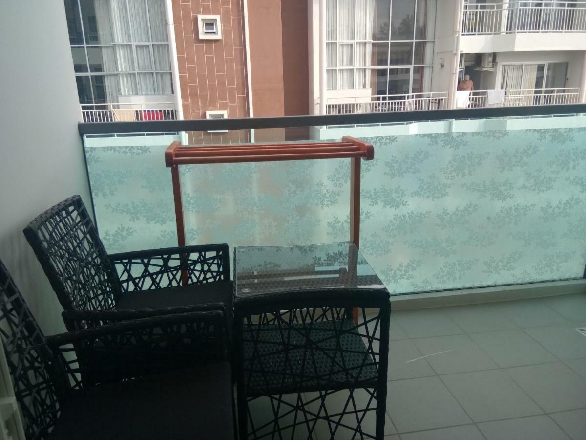 Grandblue Condo By Malai Mae Phim Luaran gambar